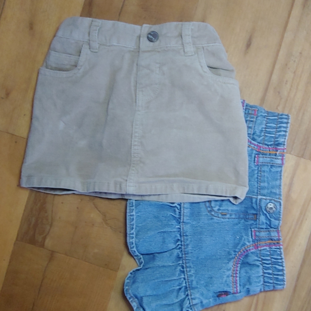 Corduroy skirt and denim skirt
